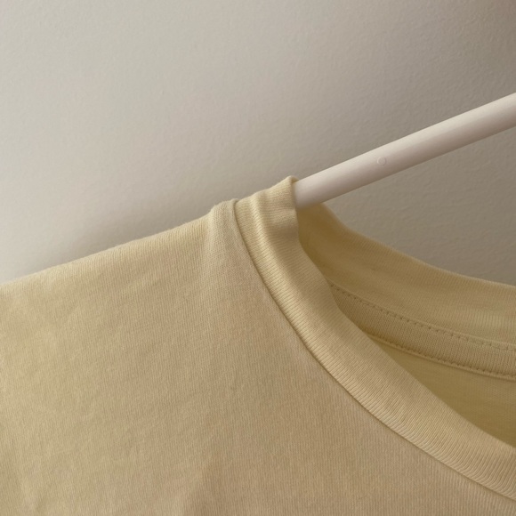 Aritzia tna yellow crop - Picture 3 of 4